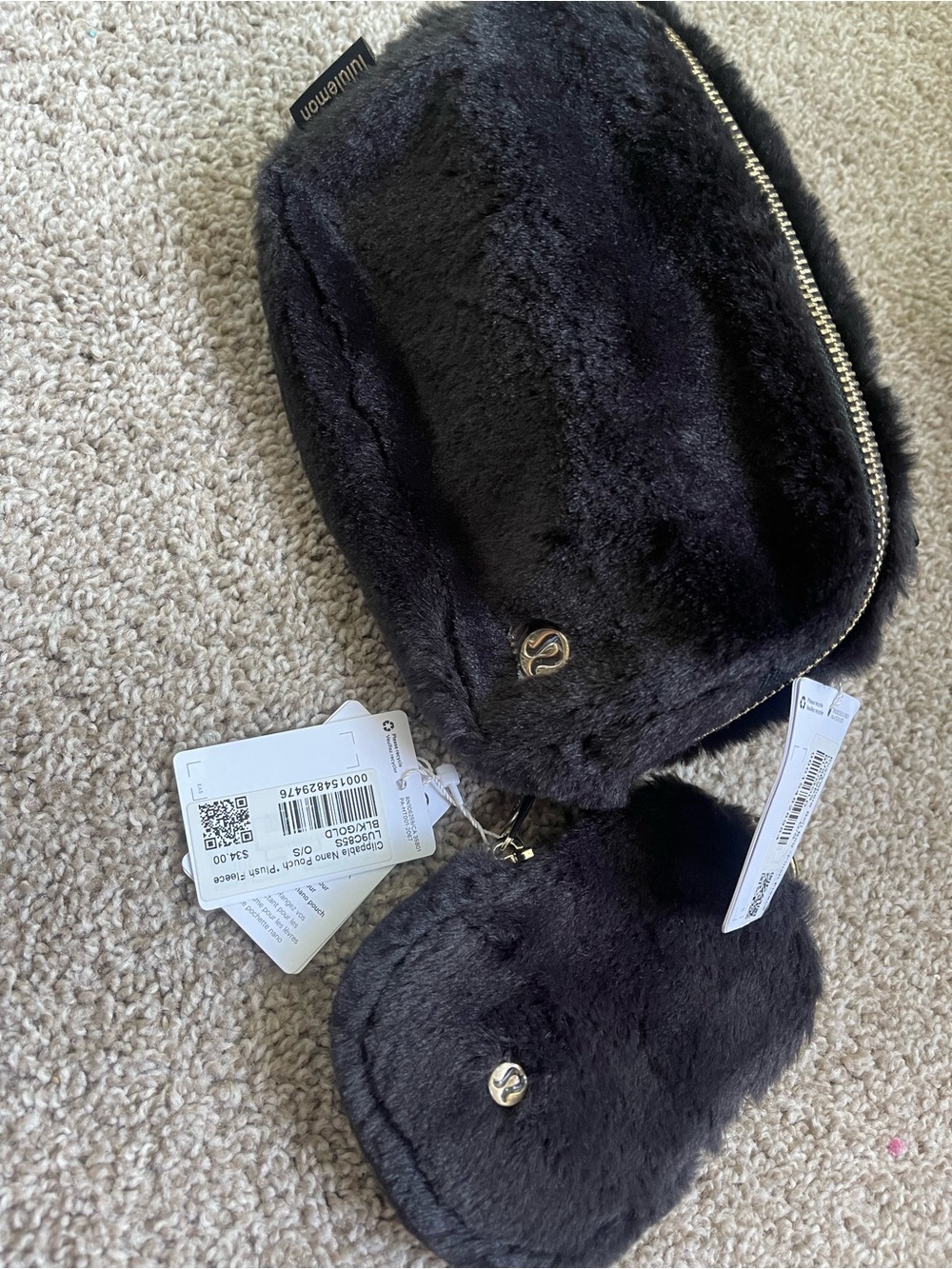 Lululemon everywhere belt bag ( plush fleece) w/ matching clippable nano pouch